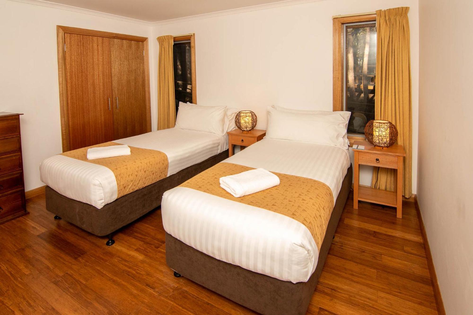 Lake St Clair Lodge Room photo