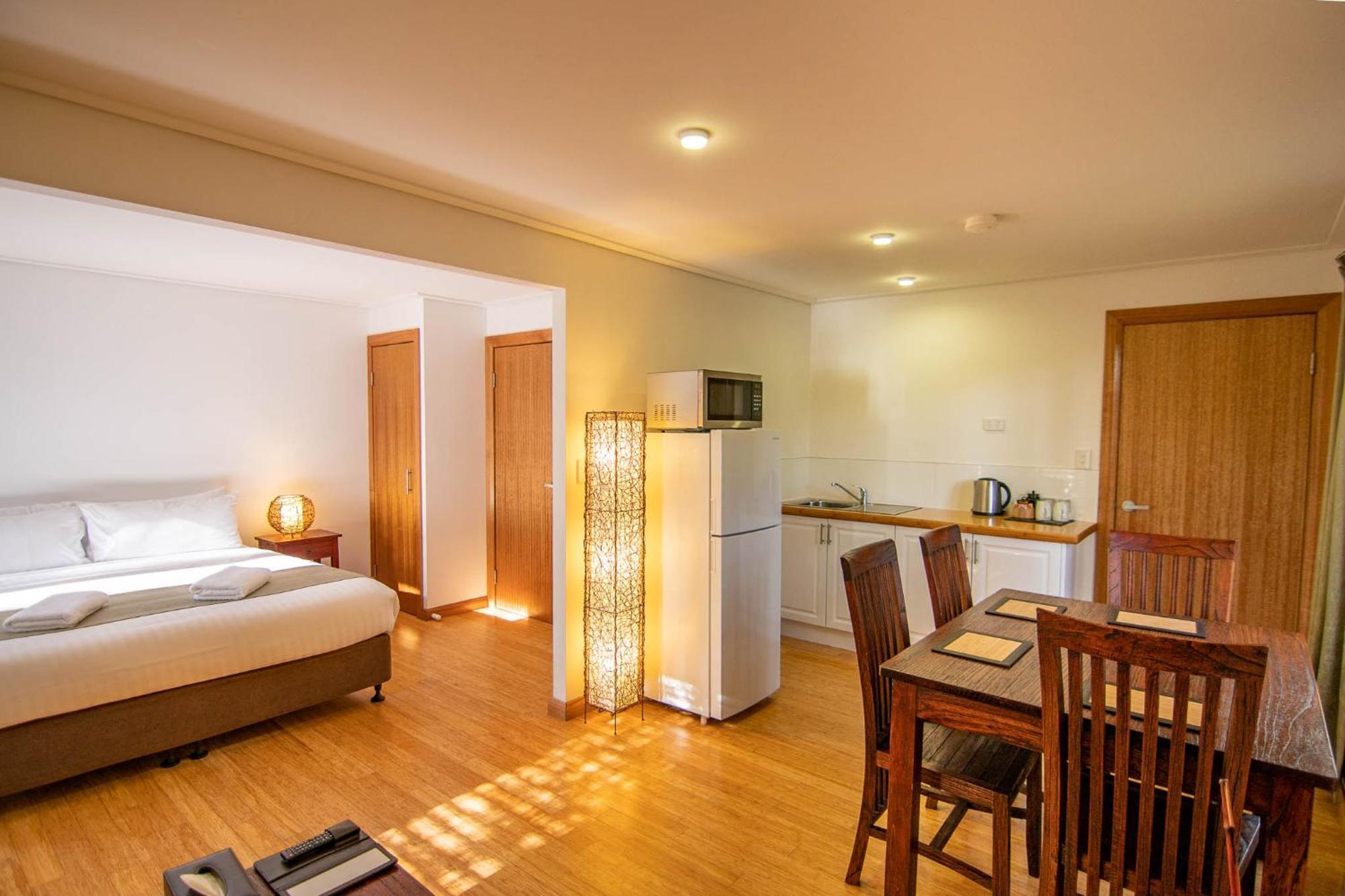 Lake St Clair Lodge Room photo
